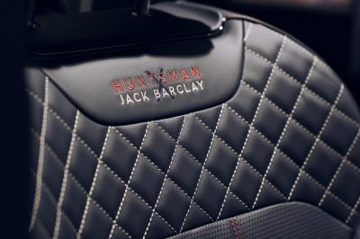 Mừng sinh nhật 100 tuổi, Bentley Bentayga ra mắt 2 phiên bản đặc biệt 3 Mừng sinh nhật 100 tuổi, Bentley Bentayga ra mắt 2 phiên bản đặc biệt 32a