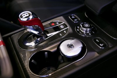 Mừng sinh nhật 100 tuổi, Bentley Bentayga ra mắt 2 phiên bản đặc biệt 6 Mừng sinh nhật 100 tuổi, Bentley Bentayga ra mắt 2 phiên bản đặc biệt 6a