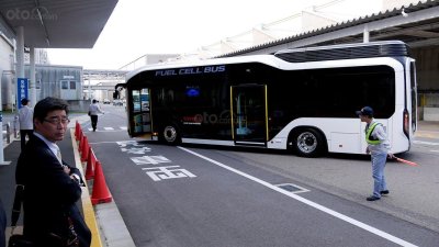 Xe bus chạy nhiên liệu hydro của Toyota Xe bus chạy nhiên liệu hydro của Toyota.