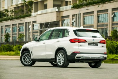 BMW X5 có thể tăng tốc lên 100 km/h chỉ sau 5,5 giây BMW X5