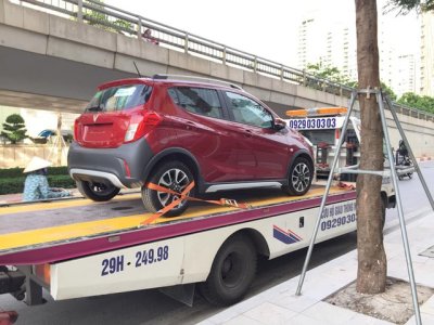 Khách hàng phản ánh VinFast Fadil bị chảy dầu, bốc khói khi chạy và cách giải quyết của hãng 4 Khách hàng phản ánh VinFast Fadil bị chảy dầu, bốc khói khi chạy và cách giải quyết của hãng 4a