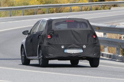 Hyundai i20 2020 chuẩn bị ra mắt cuối năm nay mang dáng vóc như Elantra 5 Hyundai i20 2020 chuẩn bị ra mắt cuối năm nay mang dáng vóc như Elantra 5a