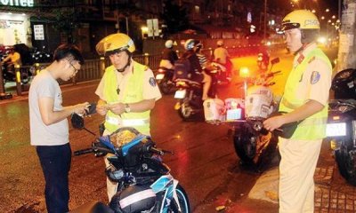 CSGT ra quân tổng kiểm tra mô tô, xe khách, xe tải trong vòng 1 tháng 2 CSGT ra quân tổng kiểm tra mô tô, xe khách, xe tải trong vòng 1 tháng 2a