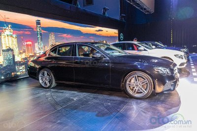 Những điểm nhấn đáng chú ý trên Mercedes-Benz E-Class 2019 vừa ra mắt khách Việt 4 Những điểm nhấn đáng chú ý trên Mercedes-Benz E-Class 2019 vừa ra mắt khách Việt 4a