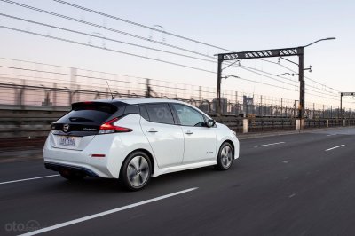 Nissan Leaf Nissan Leaf.