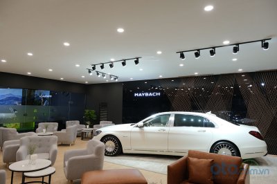 Những chiếc siêu sang Mercedes-Maybach sẽ được trưng bày ở khu vực riêng biệt. Những chiếc siêu sang Mercedes-Maybach sẽ được trưng bày ở khu vực riêng biệt..