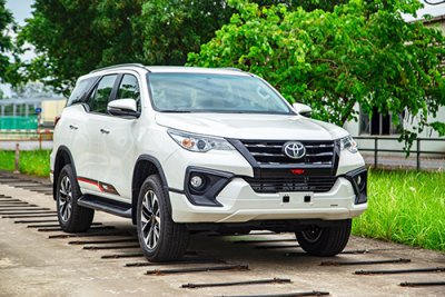 Toyota Fortuner duy trì sức mạnh trong phân khúc SUV 7 chỗ Toyota Fortuner