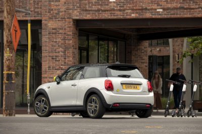 MINI Cooper SE sở hữu công nghệ cùng thiết kế động cơ tân tiến MINI Cooper SE sở hữu công nghệ cùng thiết kế động cơ tân tiến