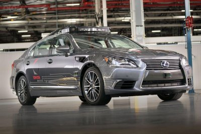 Lexus sẵn sàng ra mắt công nghệ tự hành mới nhất vào năm tới Lexus sẵn sàng ra mắt công nghệ tự hành mới nhất vào năm tới