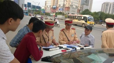 Những chốt giao thông tại Hà Nội dễ bị phạt những lỗi cơ bản tài xế cần chú ý 3 Những chốt giao thông tại Hà Nội dễ bị phạt những lỗi cơ bản tài xế cần chú ý 3a