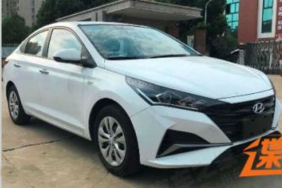 Hyundai Accent nâng cấp mới - đầu xe