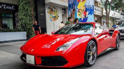 Siêu xe Ferrari 488 Spider mui trần thứ hai tại Việt Nam về tay đại gia Sài Gòn Siêu xe Ferrari 488 Spider mui trần thứ hai tại Việt Nam về tay đại gia Sài Gòn