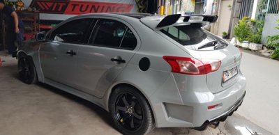 Bắt gặp chiếc Mitsubishi Lancer Ralliart Sportback 2011 duy nhất tại Việt Nam 2 Bắt gặp chiếc Mitsubishi Lancer Ralliart Sportback 2011 duy nhất tại Việt Nam a2