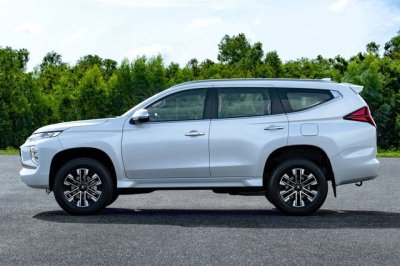 Mitsubishi Pajero Sport 2020 vẫn sử dụng động cơ cũ Mitsubishi Pajero Sport 2020 vẫn sử dụng động cơ cũ