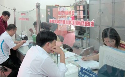 Nắm rõ được thủ tục đăng ký xe ô tô giúp cho người mua xe rút ngắn được thời gian, công sức Nắm rõ được thủ tục đăng ký xe ô tô giúp cho người mua xe rút ngắn được thời gian, công sức.