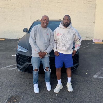 Rapper Kanye West tặng quà “siêu to khổng lồ” Lamborghini Urus cho “người cũ” Rapper Kanye West tặng quà “siêu to khổng lồ” Lamborghini Urus