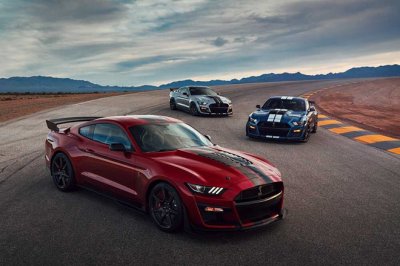 Ford Mustang55 ra mắt nhân kỷ niệm 55 năm dòng Mustang, dành riêng thị trường châu Âu Ford Mustang55 ra mắt nhân kỷ niệm 55 năm dòng Mustang, dành riêng thị trường châu Âu