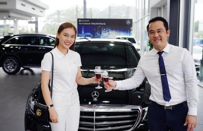 Ca sĩ Giang Hồng Ngọc chi 2,1 tỷ đồng sắm xế sang Mercedes-Benz E 200 2019 2 Ca sĩ Giang Hồng Ngọc chi 2,1 tỷ đồng sắm xế sang Mercedes-Benz E 200 2019 a2