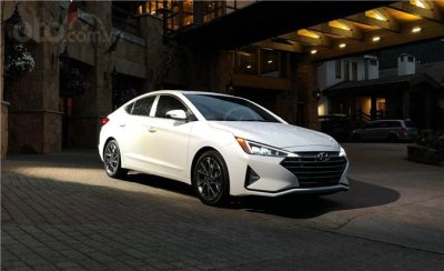 Hyundai Elantra 2019 giảm giá mạnh tại đại lý trong tháng 8/2019 - Ảnh 1.