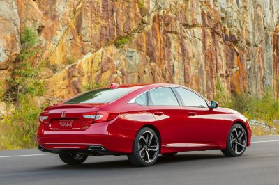 Rẻ nhất phân khúc tại Mỹ, nhưng Honda Accord 2019 có rẻ tại ASEAN? 4 Rẻ nhất phân khúc tại Mỹ, nhưng Honda Accord 2019 có rẻ tại ASEAN? a4