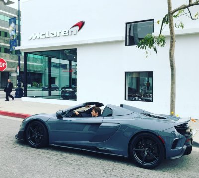 Jenson Button và McLaren 675LT Spider