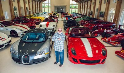 Michael Fux bên trong gara xe siêu khủng của mình Michael Fux bên trong gara xe siêu khủng của mình