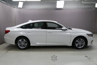 Top 10 xe sedan tiết kiệm nhiên liệu nhất khi chạy trên đường cao tốc - Honda Accord LX 2019 Top 10 xe sedan tiết kiệm nhiên liệu nhất khi chạy trên đường cao tốc - Honda Accord LX 2019.
