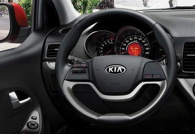 Vô lăng của Kia Morning có tích hợp nút điều khiển âm thanh Vô lăng của Kia Morning có tích hợp nút điều khiển âm thanh .