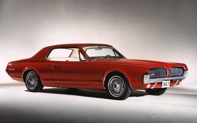 Mercury Cougar.