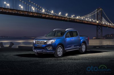 Mẫu xe mới Nissan Navara EL A-IVI là mô hình dẫn động 1 cầu với 2 tuỳ chọn gồm tiêu chuẩn và cao cấp Premium Z.