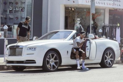 Rolls-Royce Dawn đắt đỏ thuộc sở hữu của Dele Alli Rolls-Royce Dawn