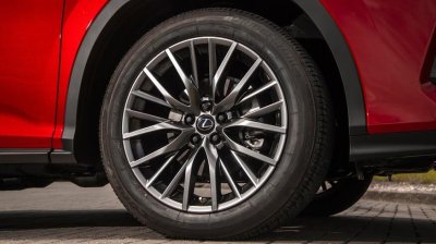 Đắt hơn trước, Lexus RX 350 2020 thuyết phục khách hàng như thế nào? 4 Đắt hơn trước, Lexus RX 350 2020 thuyết phục khách hàng như thế nào? a4