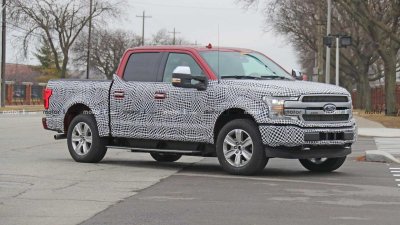 Bán tải điện Ford F-150 chạy thử Bán tải điện Ford F-150 chạy thử.