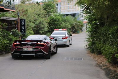 McLaren 720S 