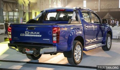 Isuzu D-Max 2019 facelift mạnh mẽ và tiết kiệm nhiên liệu hơn