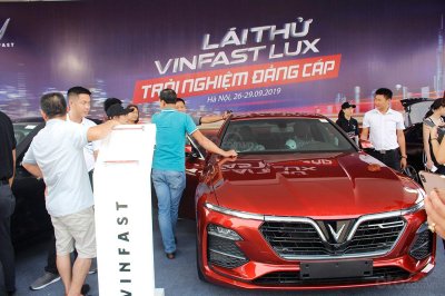 Giá xe VinFast LUX A2.0 tháng 11/2019 Giá xe VinFast LUX A2.0 tháng 11/2019.