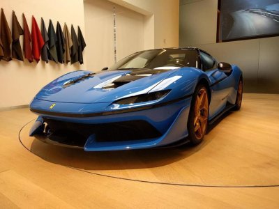 Chiếc Ferrari J50 hiếm hoi trên thế giới được rao bán với giá 7 triệu USD 2 Chiếc Ferrari J50 hiếm hoi trên thế giới được rao bán với giá 7 triệu USD a2