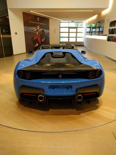 Chiếc Ferrari J50 hiếm hoi trên thế giới được rao bán với giá 7 triệu USD 4 Chiếc Ferrari J50 hiếm hoi trên thế giới được rao bán với giá 7 triệu USD a4