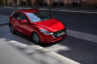 Mazda2 2020 tái thiết kế ngoại thất và nội thất Mazda2 2020 tái thiết kế ngoại thất và nội thất.