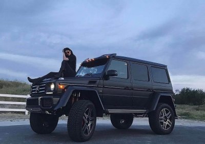 Mercedes G63 được Kylie Jenner tậu năm 15 tuổi.