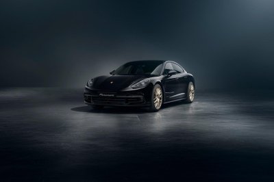 Porsche vừa ra mắt phiên bản kỷ niệm 10 năm của mẫu xe Porsche Panamera Porsche vừa ra mắt phiên bản kỷ niệm 10 năm của mẫu xe Porsche Panamera.