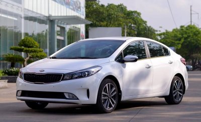 Kia Cerato yếu thế trong cuộc đua với Mazda 3 Kia Cerato