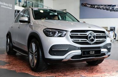 Mercedes-Benz GLE mới cũng được tiết lộ sẽ ra mắt trong tháng 10 Mercedes-Benz GLE mới