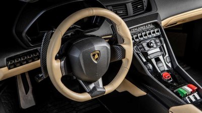 Lamborghini Veneno Roadster bán lại với giá 8,3 triệu USD, đắt nhất từ trước tới nay 15 Lamborghini Veneno Roadster bán lại với giá 8,3 triệu USD, đắt nhất từ trước tới nay a15