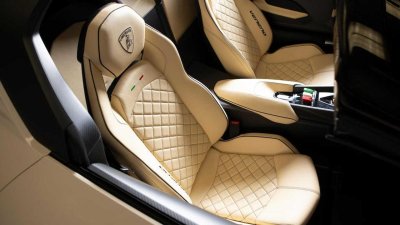 Lamborghini Veneno Roadster bán lại với giá 8,3 triệu USD, đắt nhất từ trước tới nay 16 Lamborghini Veneno Roadster bán lại với giá 8,3 triệu USD, đắt nhất từ trước tới nay a16