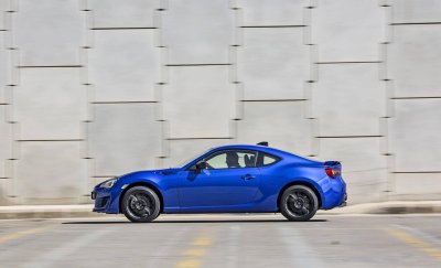 Subaru BRZ Special Edition sở hữu gương và bộ mâm hợp kim đen bóng Subaru BRZ Special Edition sở hữu gương và bộ mâm hợp kim đen bóng.