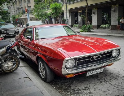 Tóm gọn "ngựa hoang" Ford Mustang Grande 1971 trên phố Sài Gòn 2 Tóm gọn "ngựa hoang" Ford Mustang Grande 1971 trên phố Sài Gòn a2