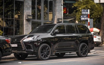 Cận cảnh Lexus LX 570 Inspiration "có một không hai" tại Việt Nam 16 Cận cảnh Lexus LX 570 Inspiration "có một không hai" tại Việt Nam a16