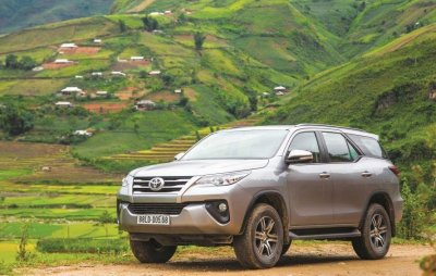 xe ô tô 7 chỗ tiết kiệm nhiên liệu nhất hiện nay tại Việt Nam - Toyota Fortuner xe ô tô 7 chỗ tiết kiệm nhiên liệu nhất hiện nay tại Việt Nam - Toyota Fortuner.