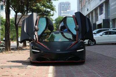 McLaren 720S được mang ra Hà Nội để tìm chủ nhân mới McLaren 720S